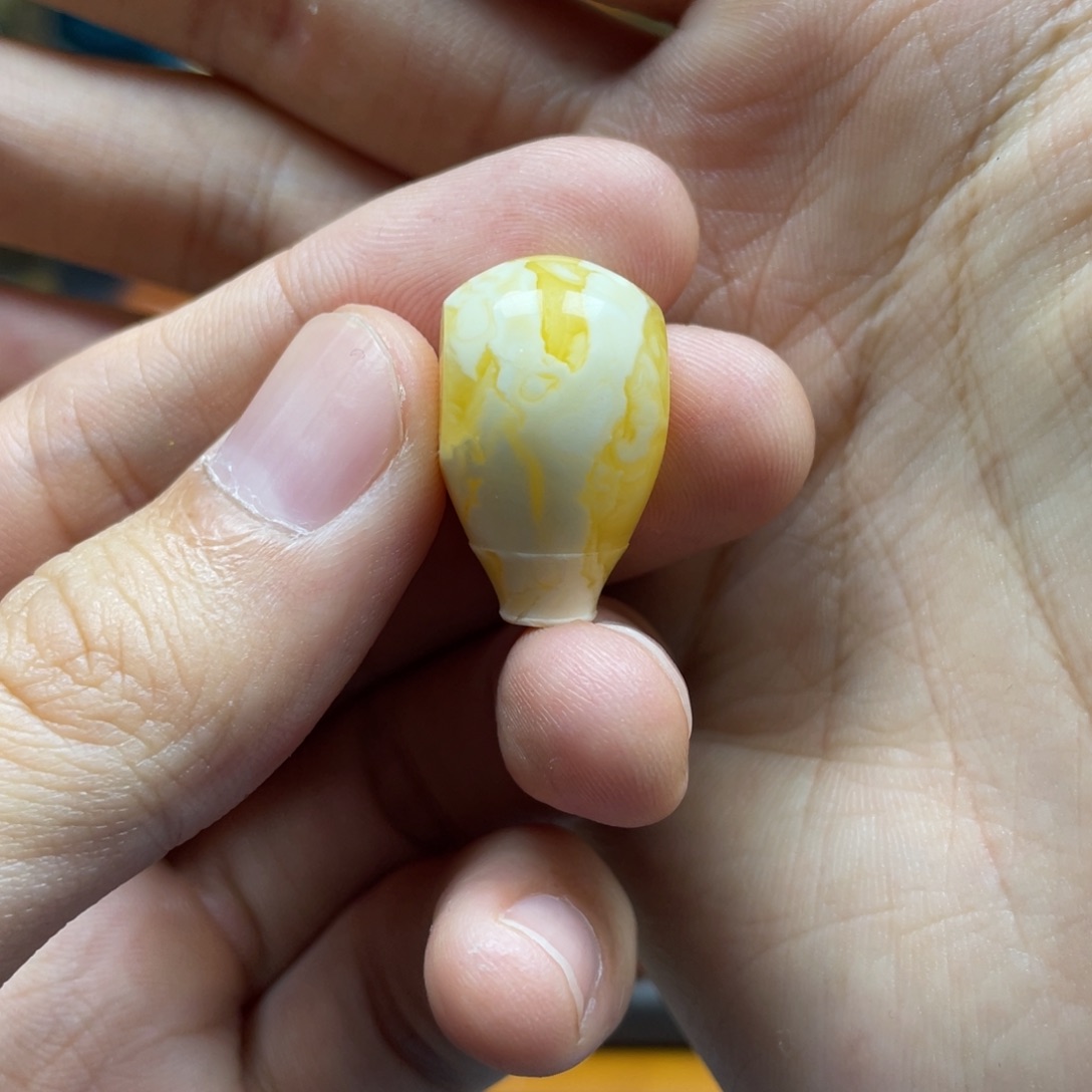 琥珀珠宝奇石未镶嵌斑**亚8