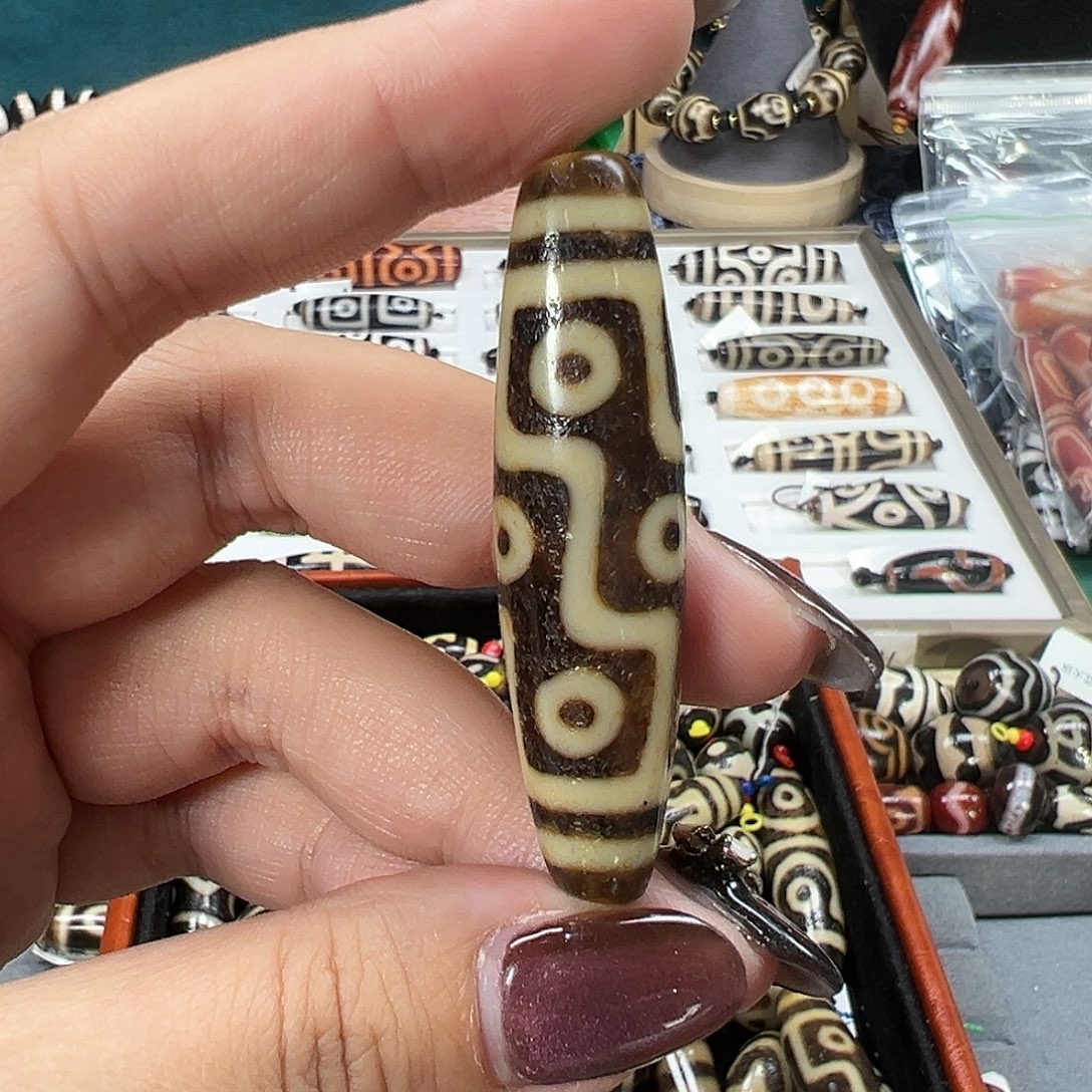 玛瑙/玉髓未镶嵌珠宝半成品老冯至纯九眼