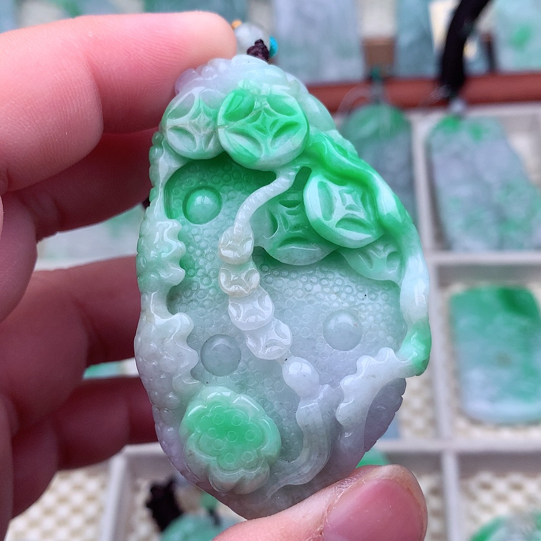 翡翠未镶嵌吊坠(不含链)