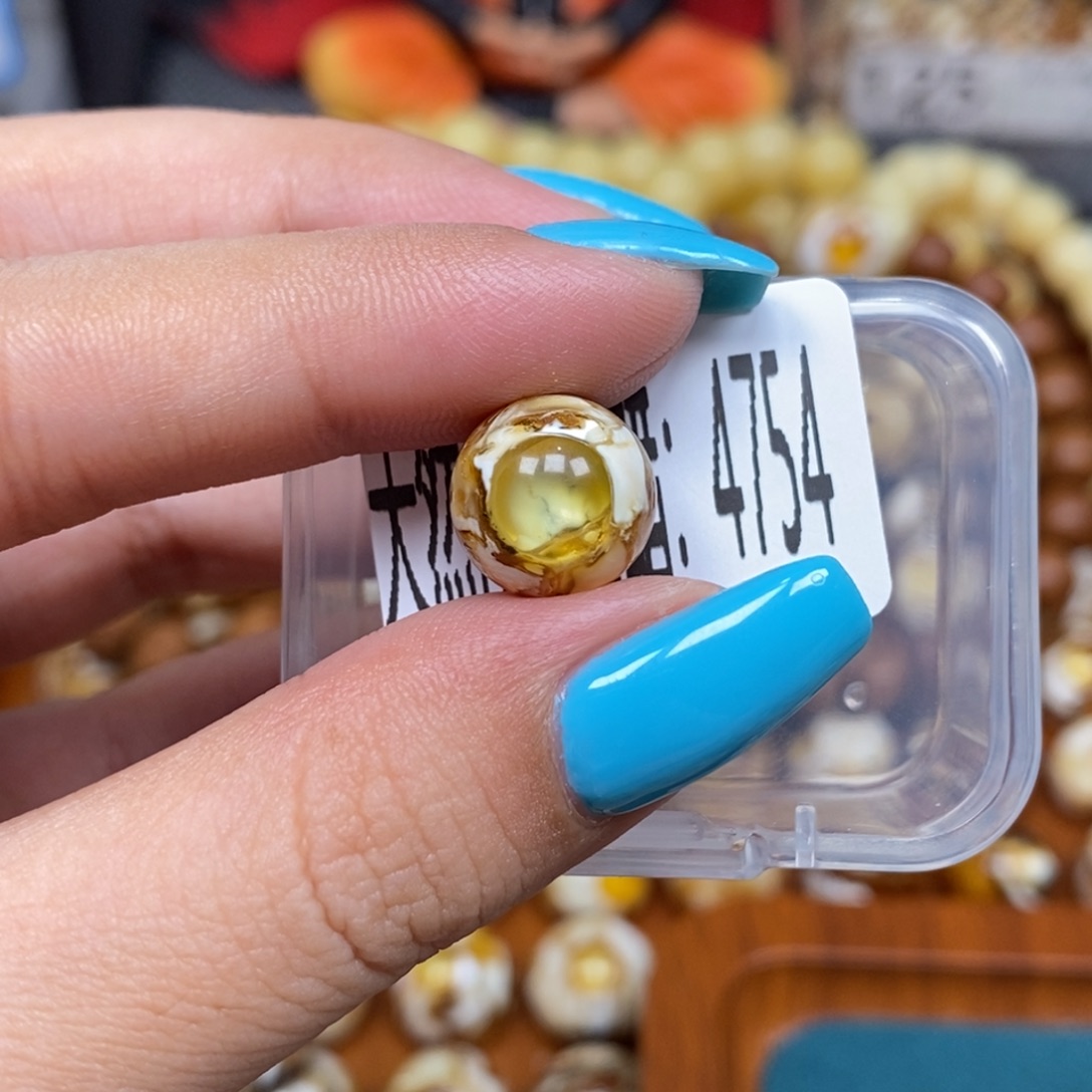 蜜蜡未镶嵌珠宝奇石4754