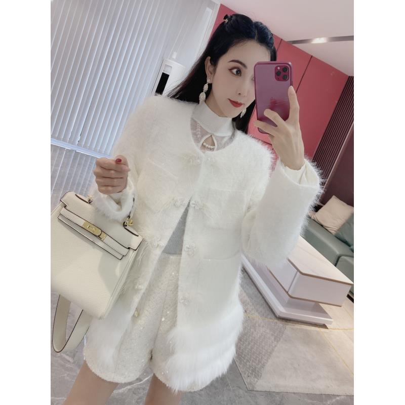 【橦颜推荐】盘扣无领水毛毛外套3028（12.12）