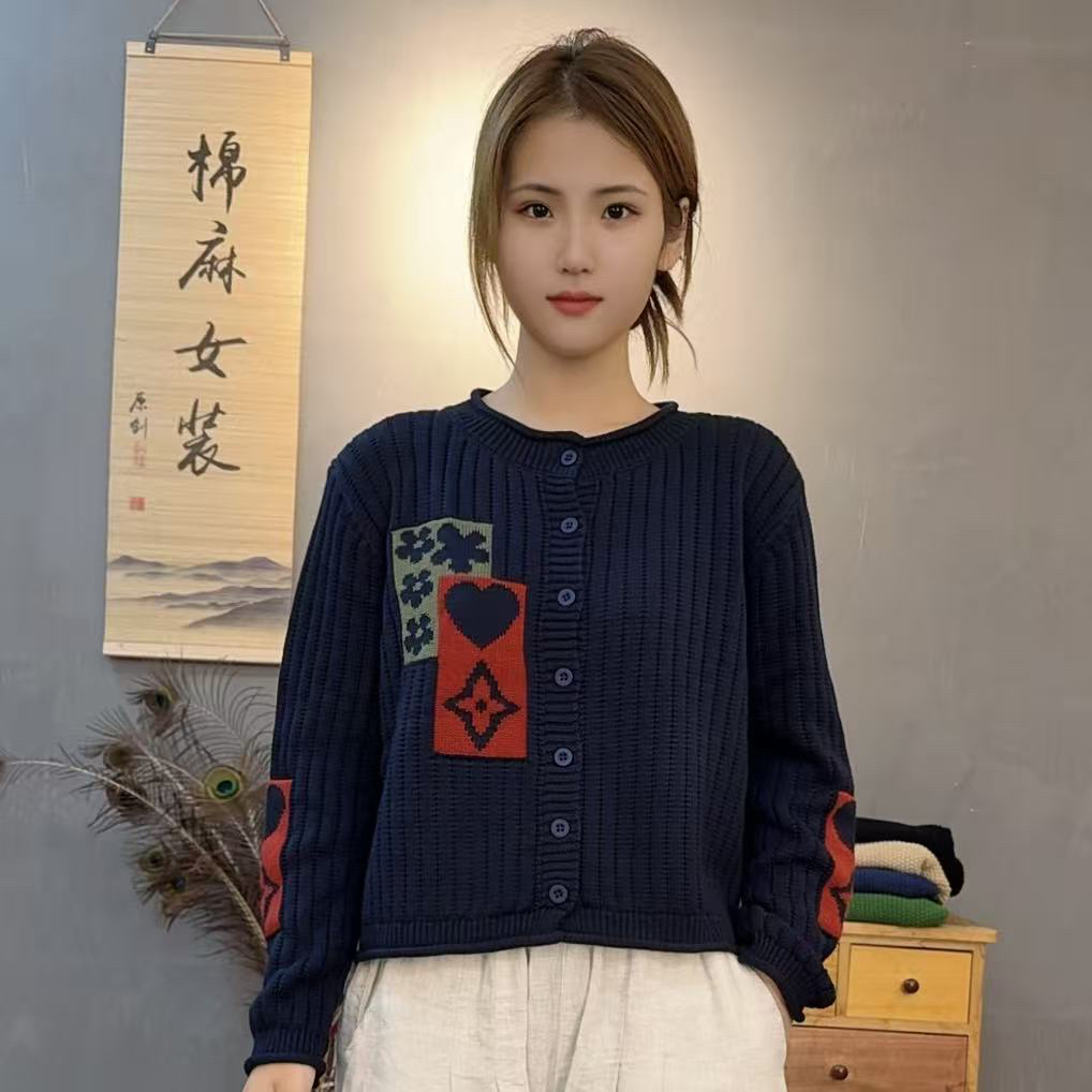女针织上衣圆领长袖女装毛针织衫休闲衫