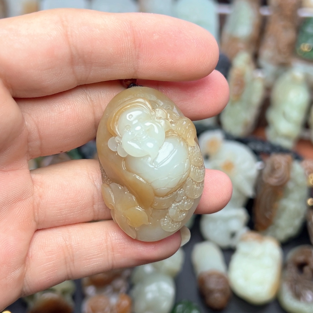 和田玉未镶嵌挂件