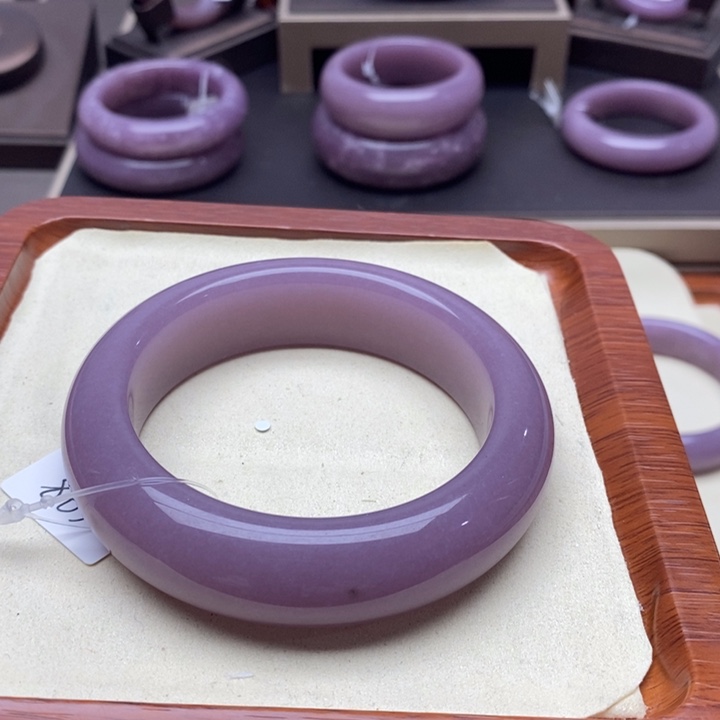 ****Ԁ石英质玉手镯未镶嵌