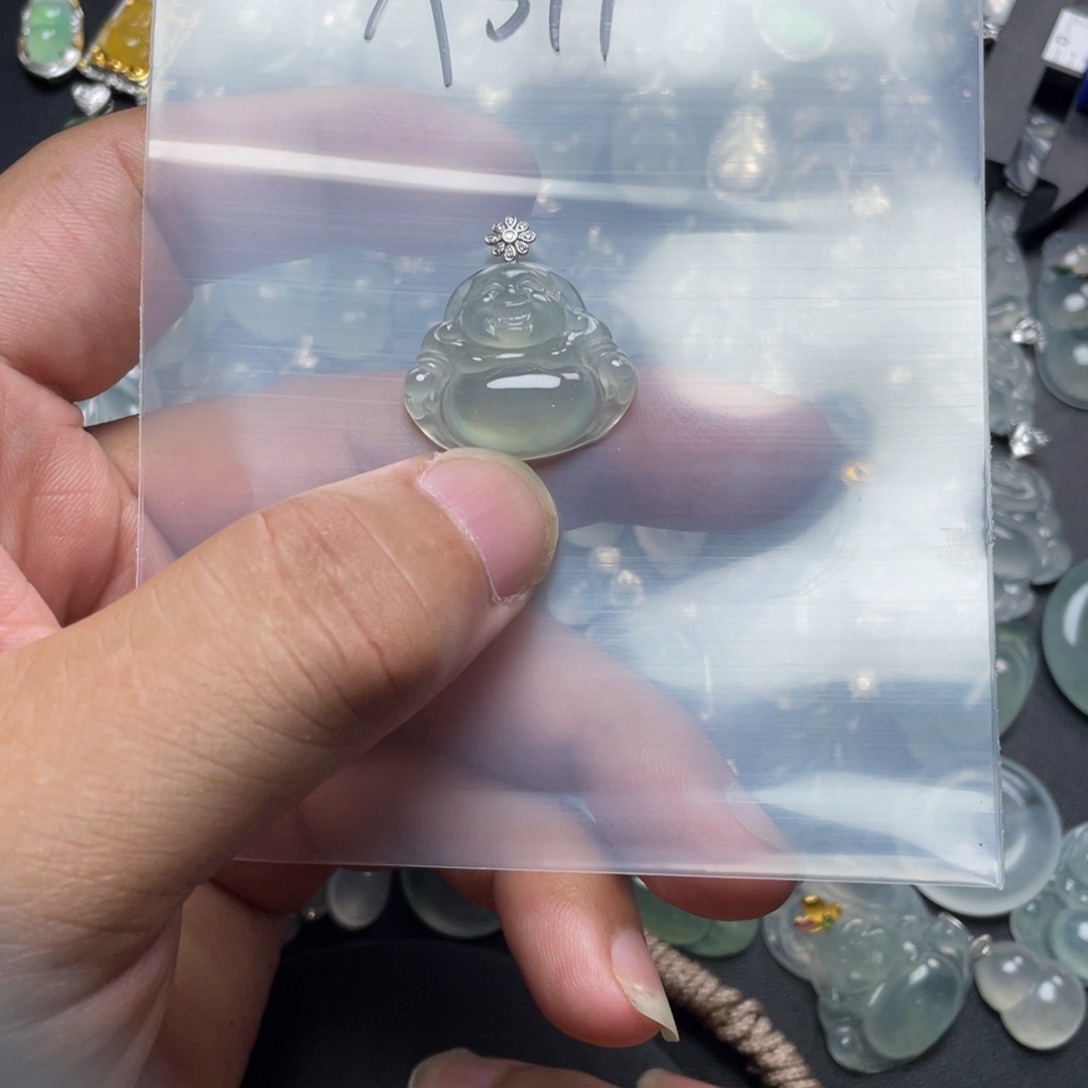 翡翠18K金镶嵌颈饰s****yA3199翡翠