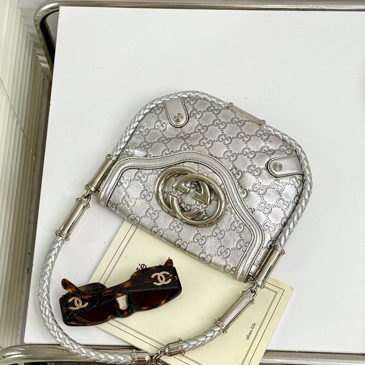 95新 GUCCI/古驰 银色浮雕流苏包