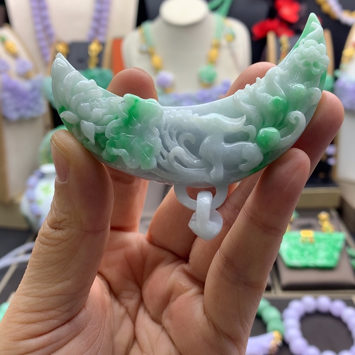 翡翠吊坠(不含链)未镶嵌