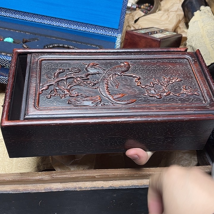 大叶紫檀（黑酸枝木类）