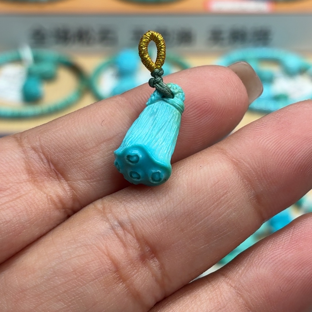 绿松石未镶嵌珠宝奇石