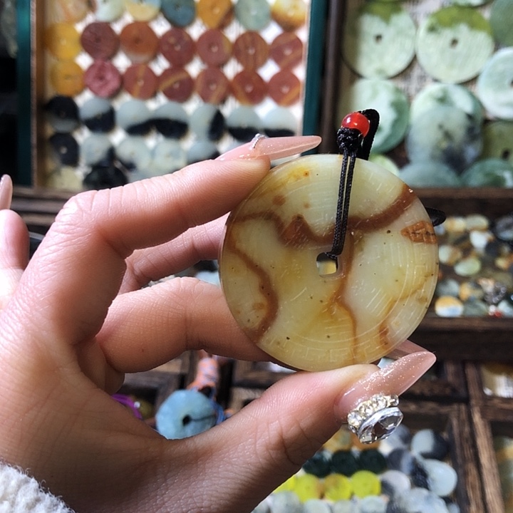 岫玉岫玉挂件未镶嵌