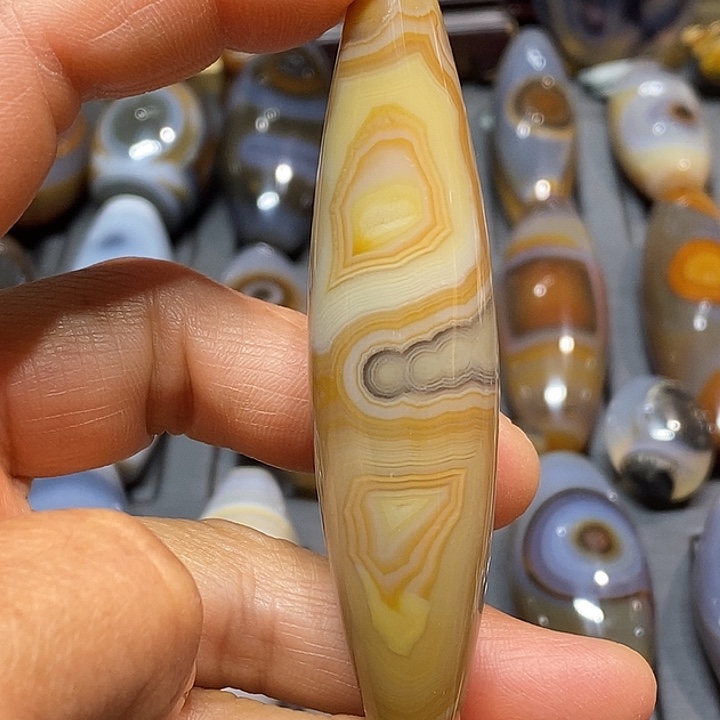 皇***岸玛瑙/玉髓未镶嵌颈饰