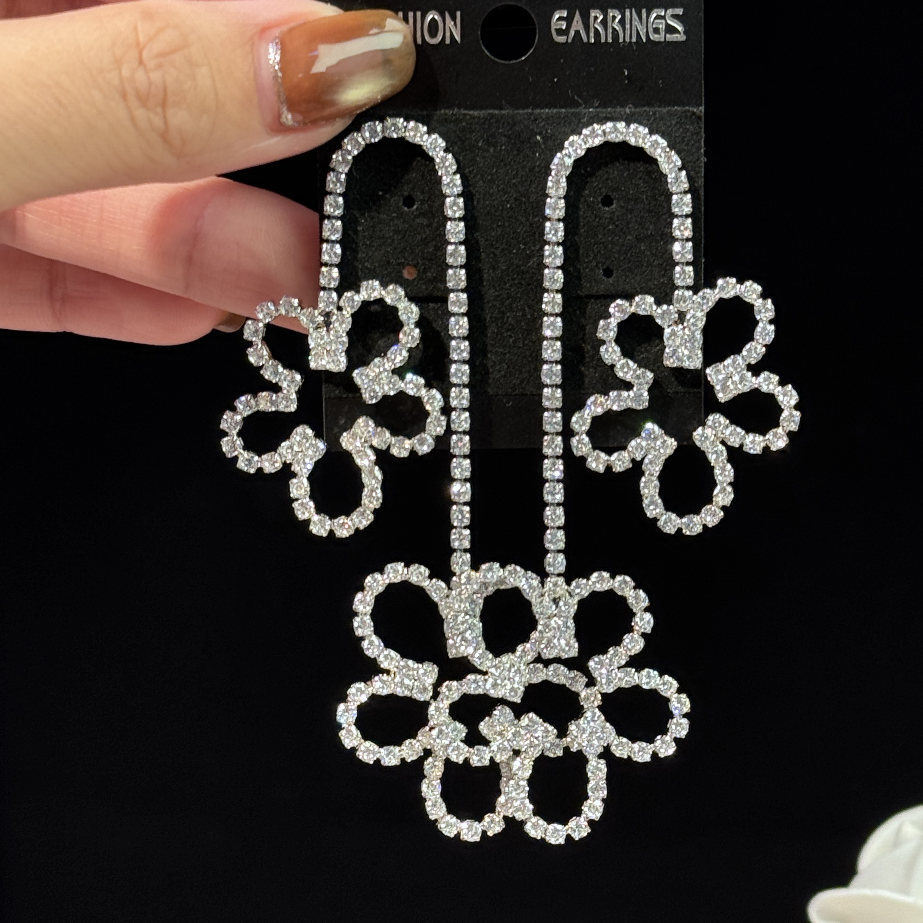 铜合金锆石耳饰 汇美】小众时尚高级感花朵长款耳坠个性夸张耳环女