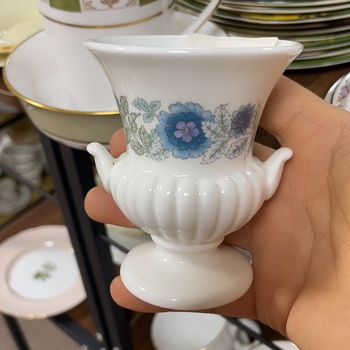 现代菲宝瓷器直播间欧瓷