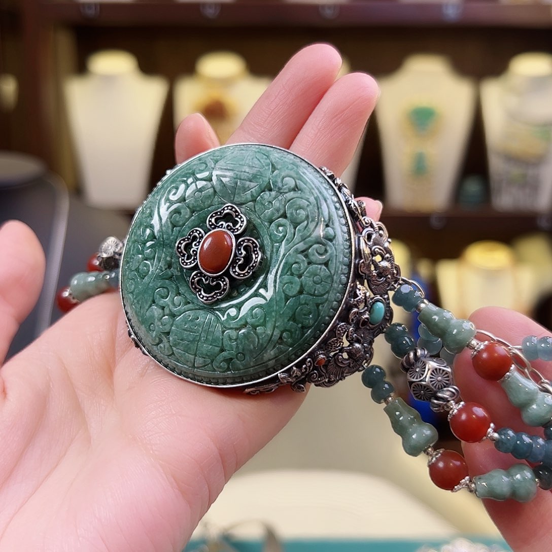 翡翠手链未镶嵌舞****↖，