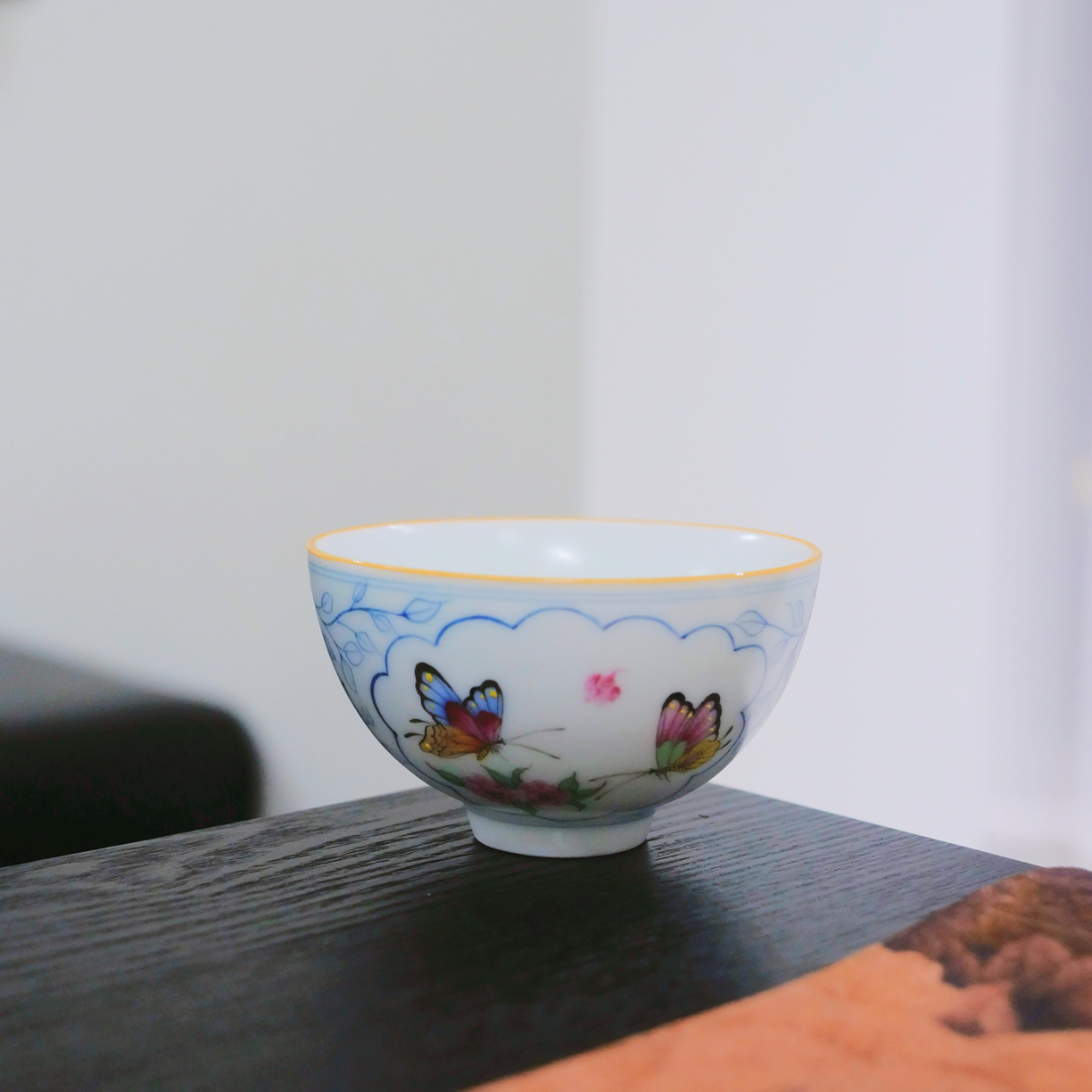 茶禾 【华箐堂】景德镇-斗彩纯手绘开窗蝴蝶杯100ml