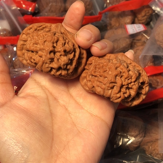 文玩核桃吊坠一**璃52官帽