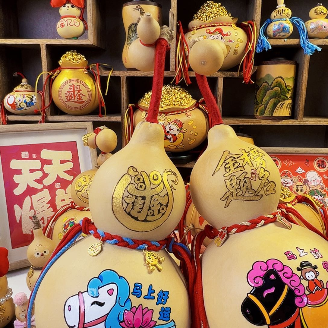 甜***甜哈吉克鲁托着你一起