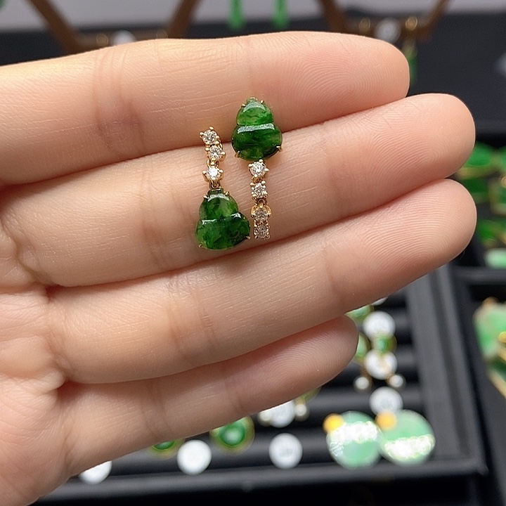 翡翠18K金镶嵌耳饰天然翡翠