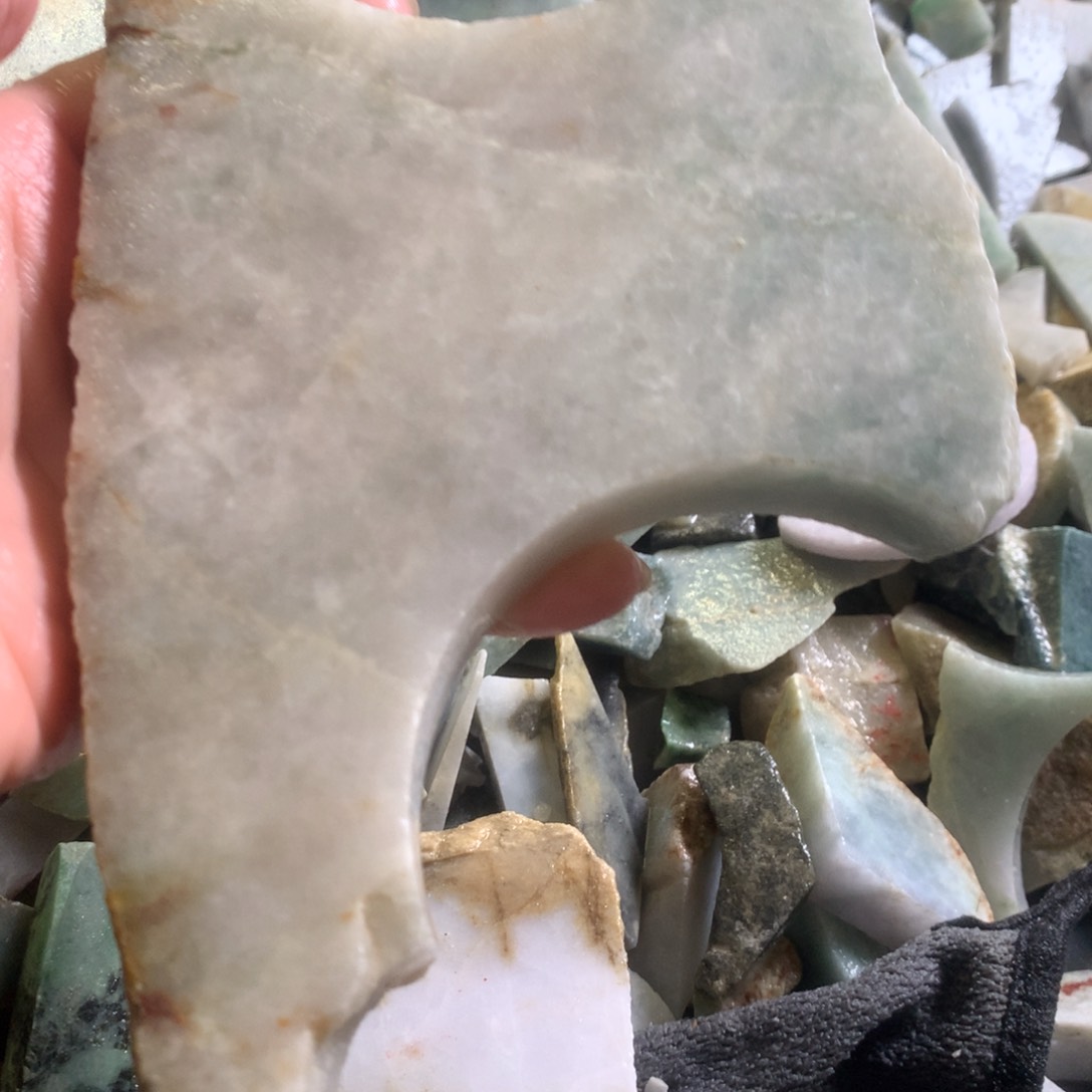 翡翠颈饰未镶嵌缅甸翡翠