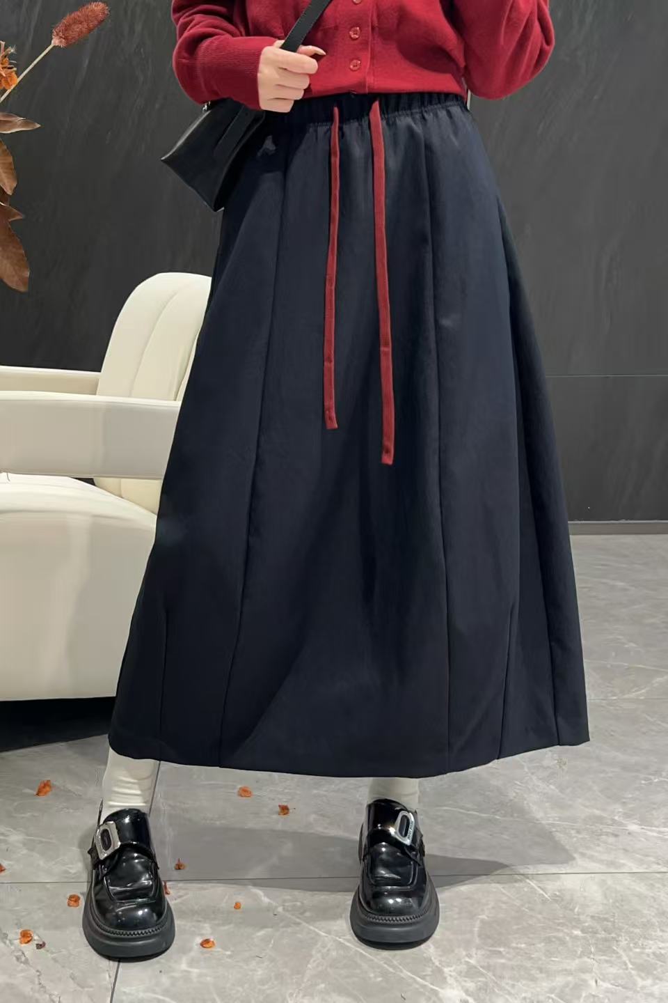 90518花苞裙撞色腰带半褶常规A字裙法式半身裙黑色时尚休闲复古