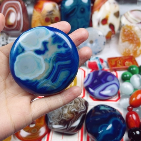 玛瑙/玉髓耳饰未镶嵌