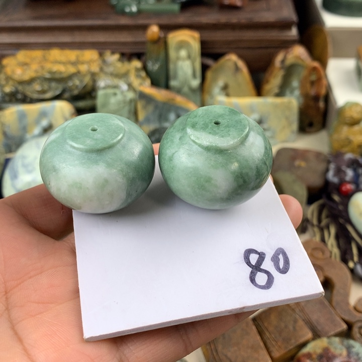 蛇纹石玉挂件未镶嵌