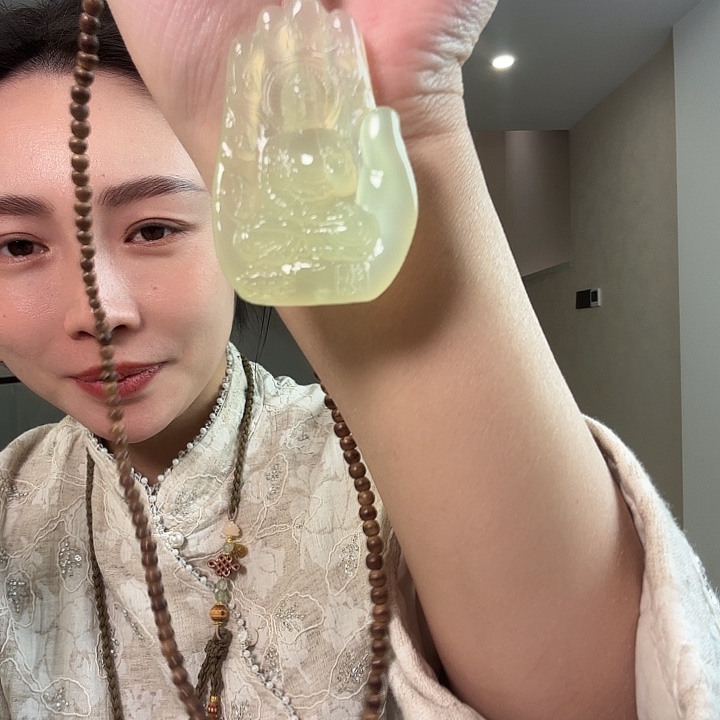 简***．蛇纹石玉未镶嵌颈饰