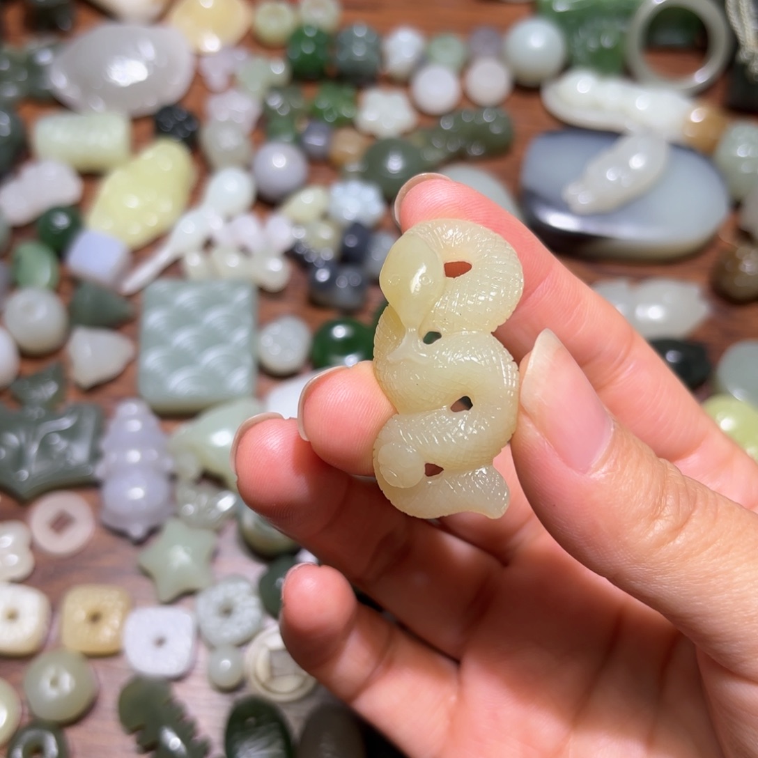 和田玉珠宝半成品未镶嵌