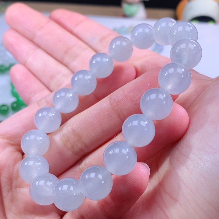 翡翠手链未镶嵌翡翠