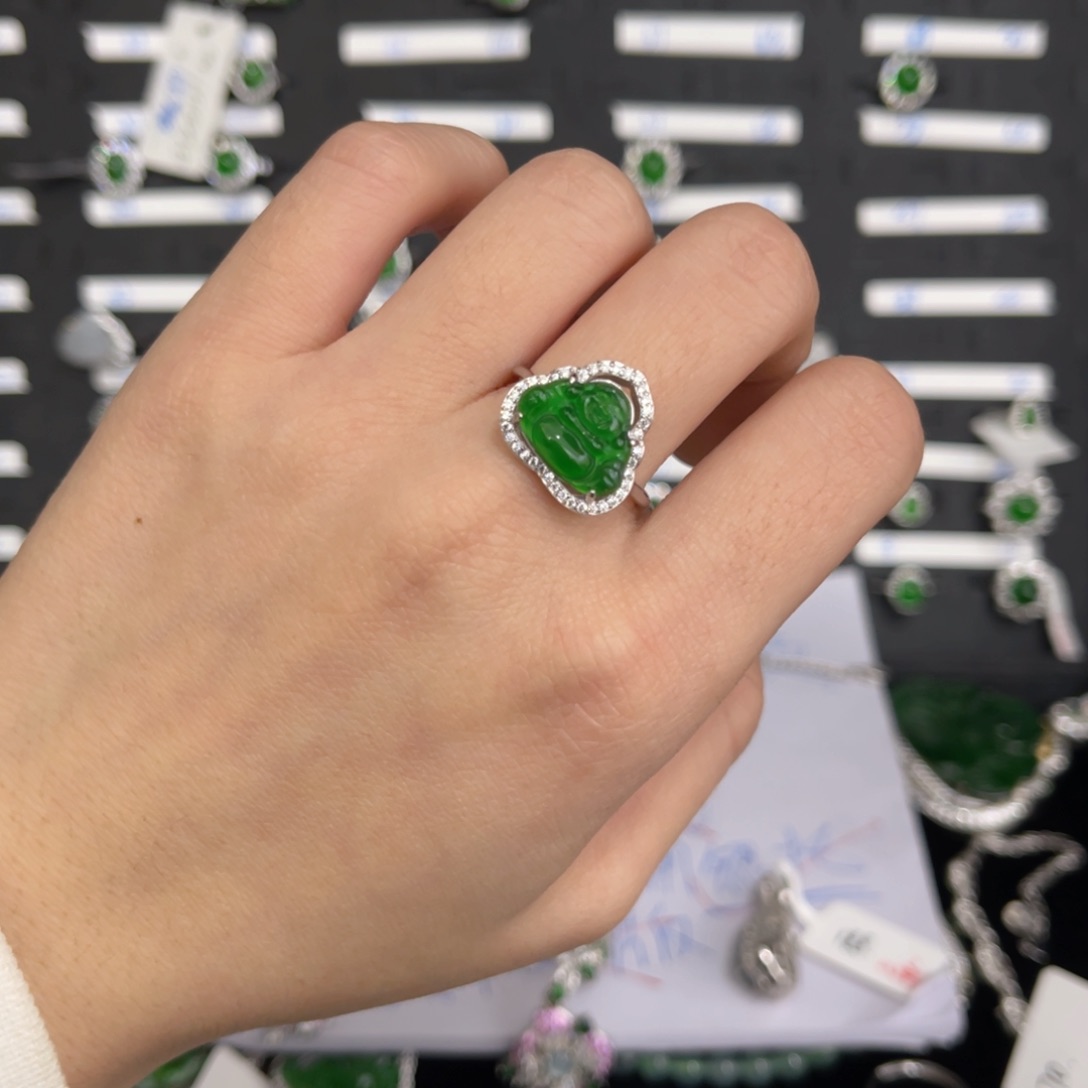 翡翠戒指银S925镶嵌佛公戒指