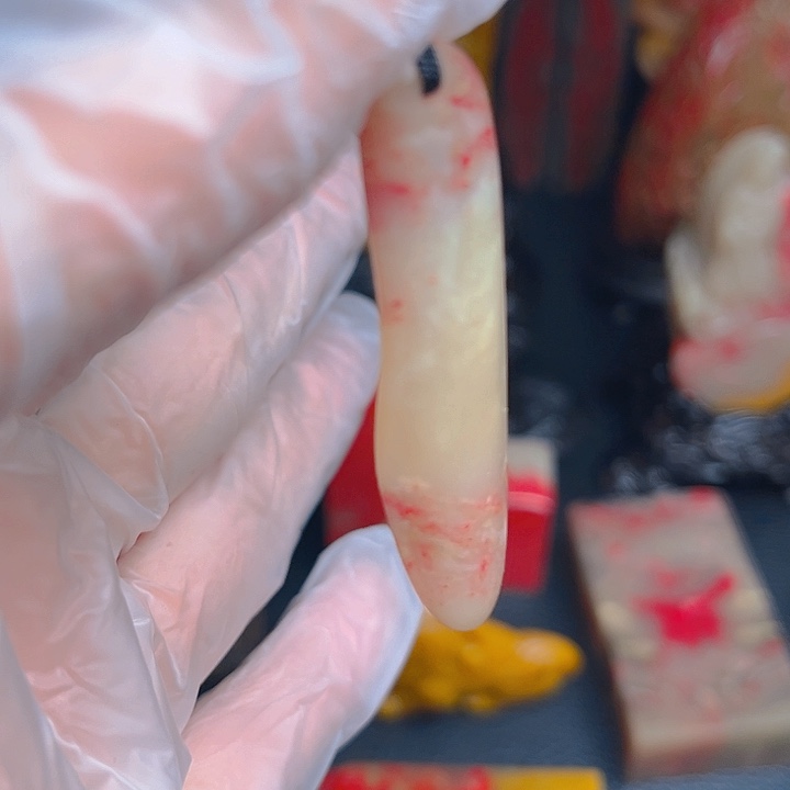 昌化鸡血石昌化鸡血石精品挂件