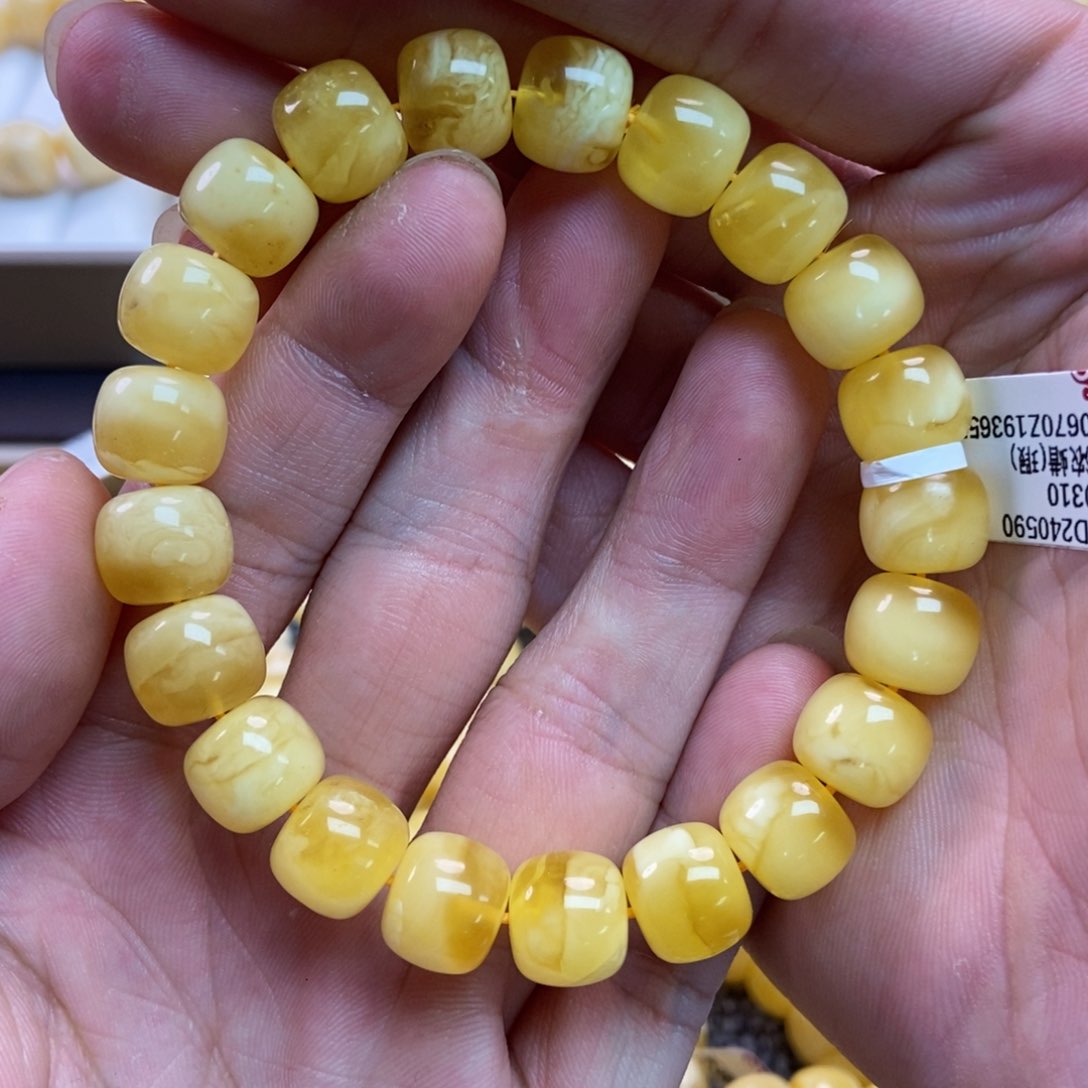 琥珀珠宝奇石未镶嵌白****80