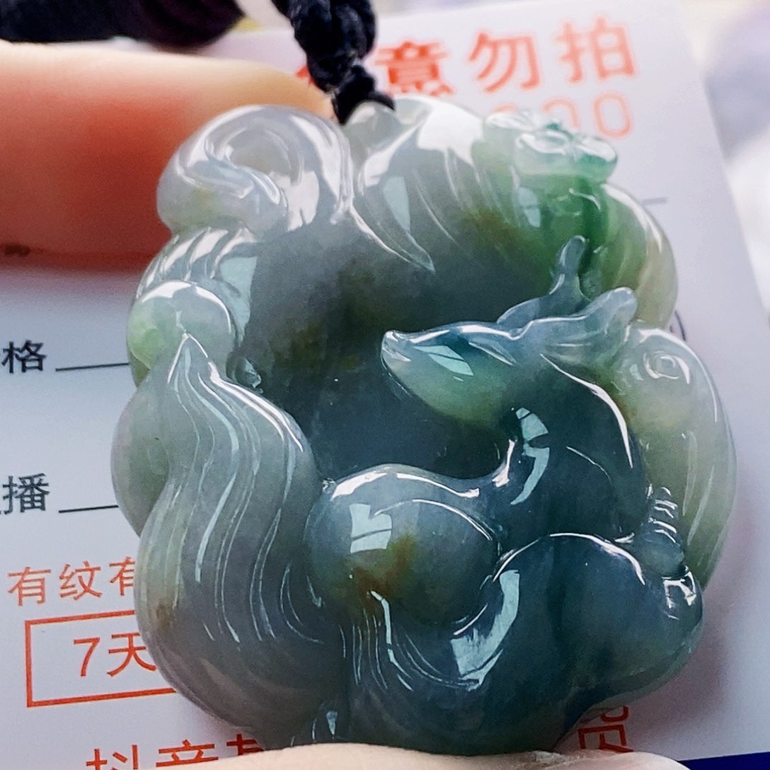 吊坠(不含链)未镶嵌翡翠