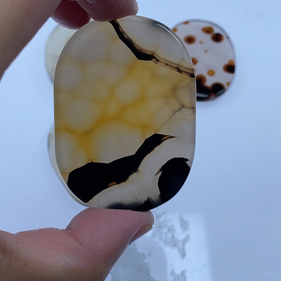 玛瑙/玉髓未镶嵌珠宝半成品