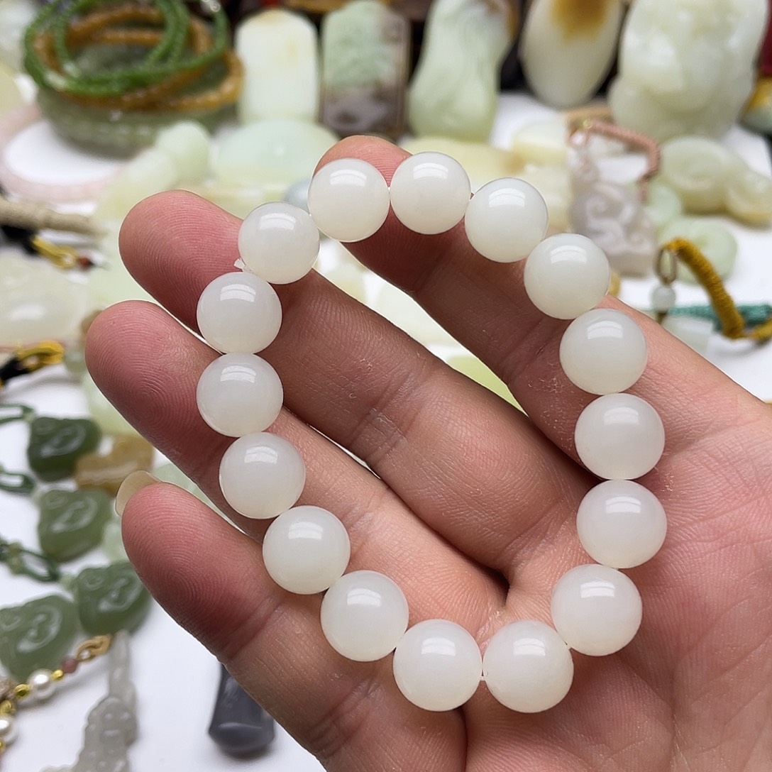 命***儿和田玉未镶嵌手链