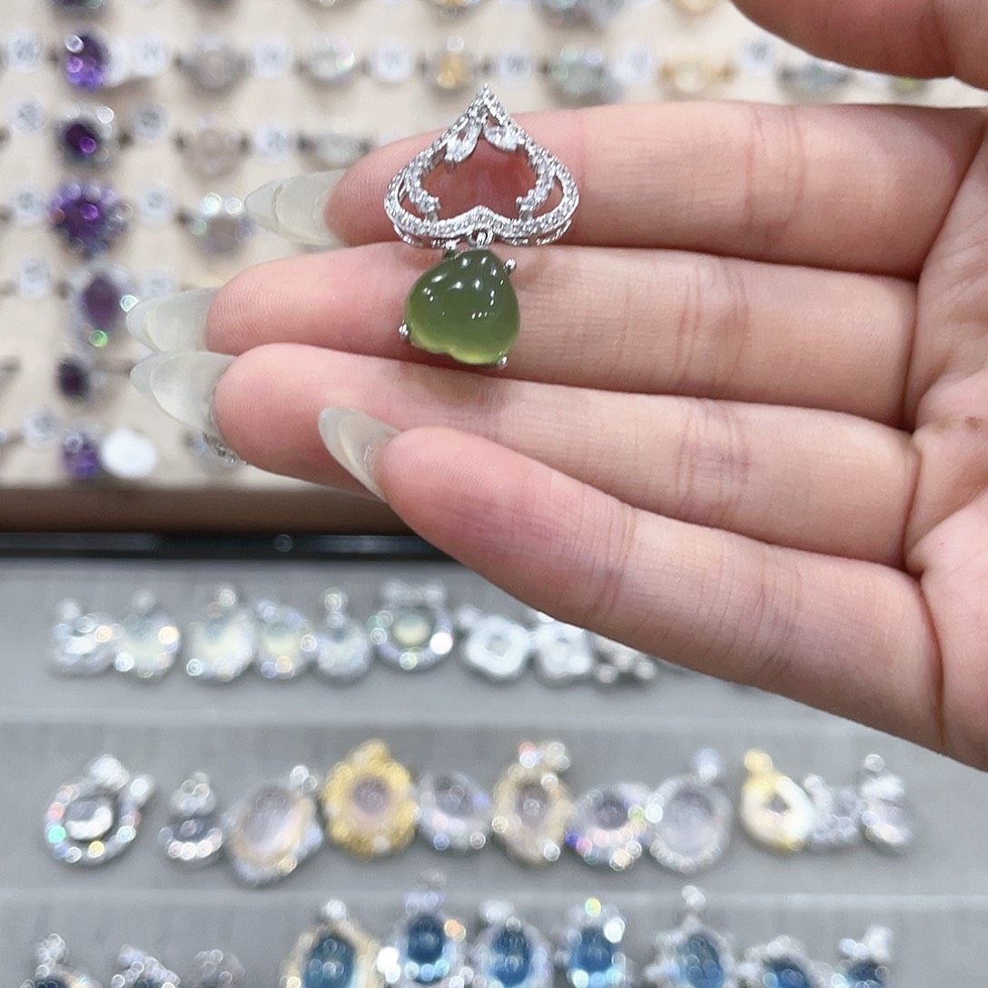 蛇纹石玉吊坠戒指手链银S925镶嵌蛙*?