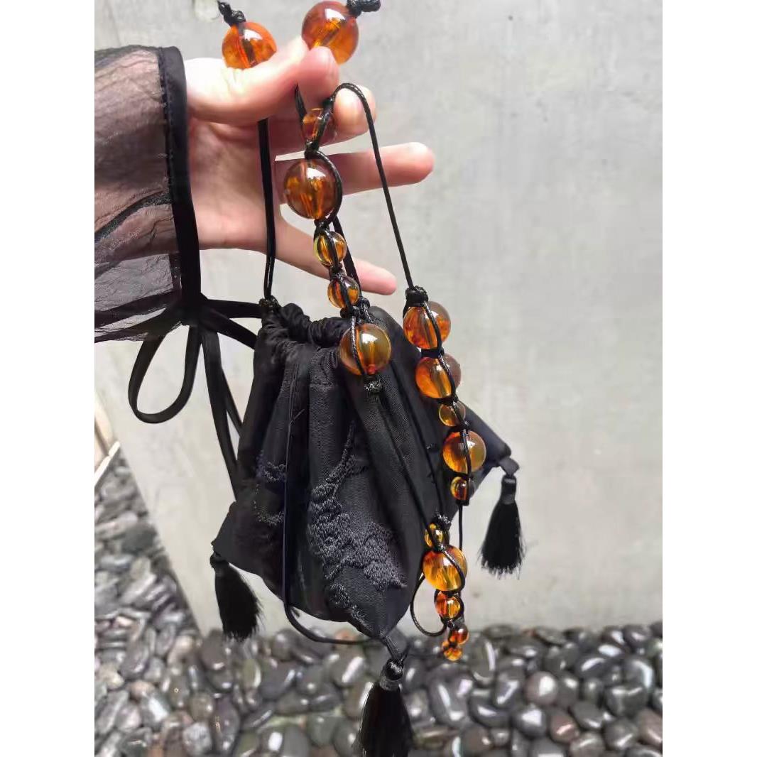 新款2024新中式国风旗袍搭配风格手工制作设计款提花玳瑁色串珠包