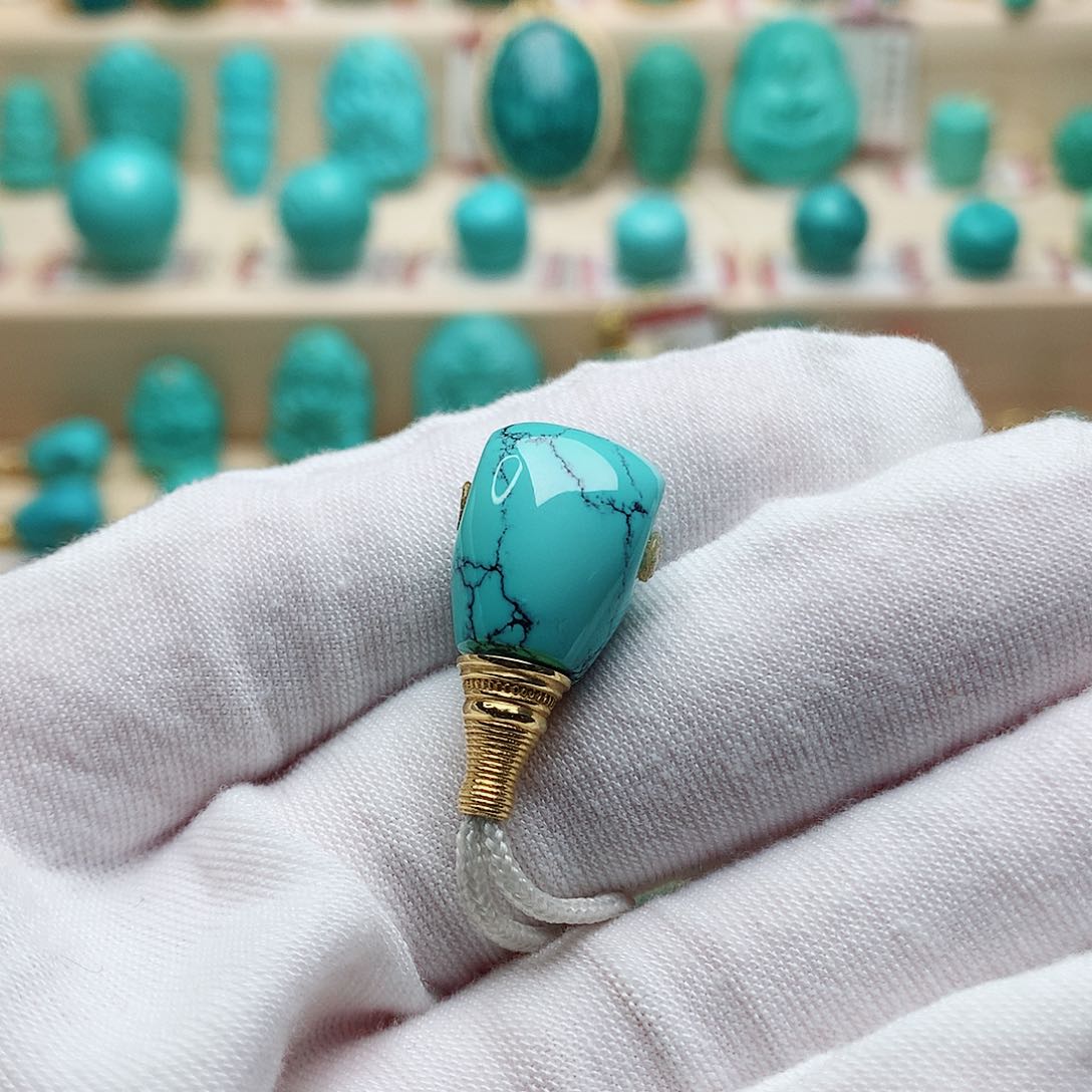 绿松石配饰未镶嵌