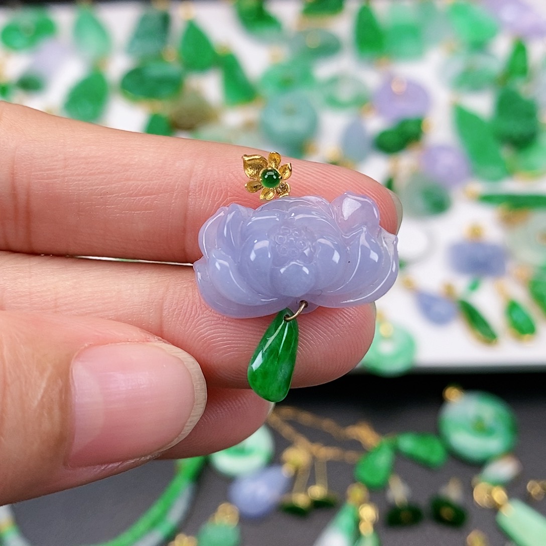 翡翠吊坠(不含链)18K金镶嵌