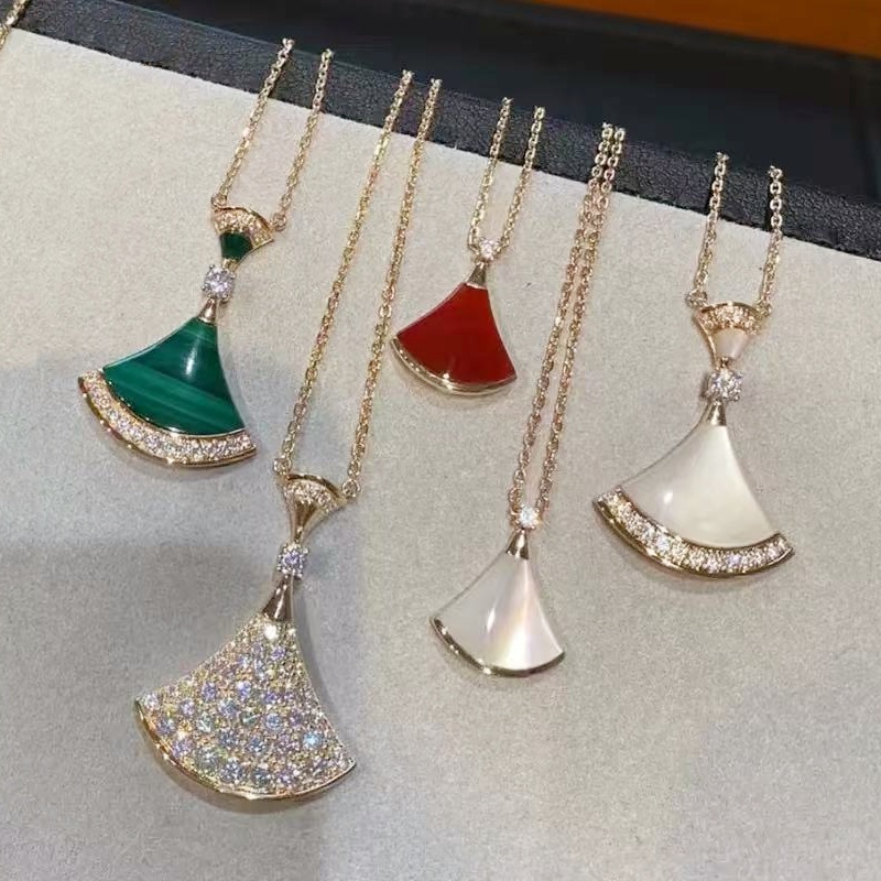 坠链均925银 925纯银扇子项链镀18K金新款裙子高版本扇形满钻吊坠