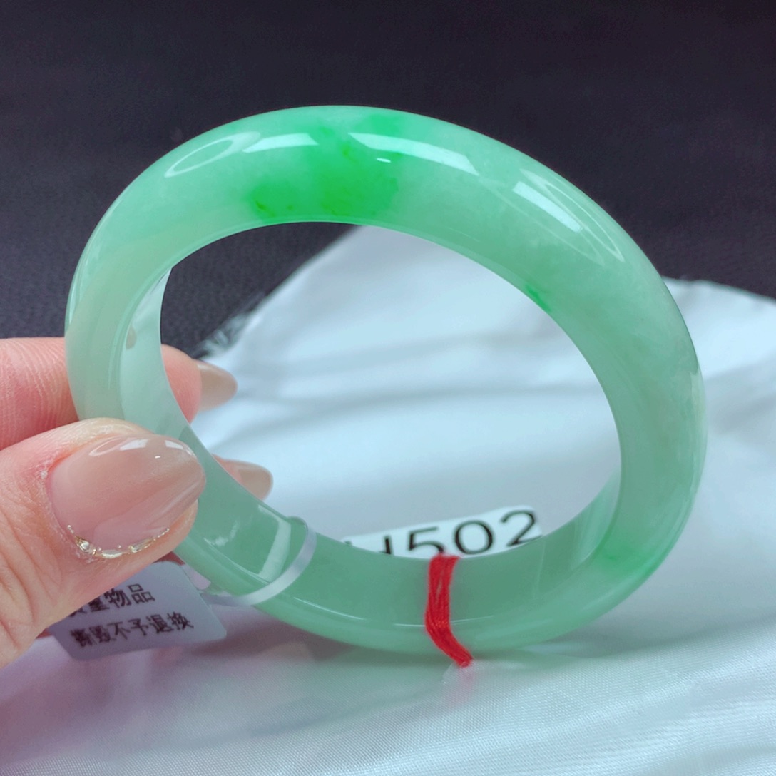 翡翠手镯未镶嵌手镯88