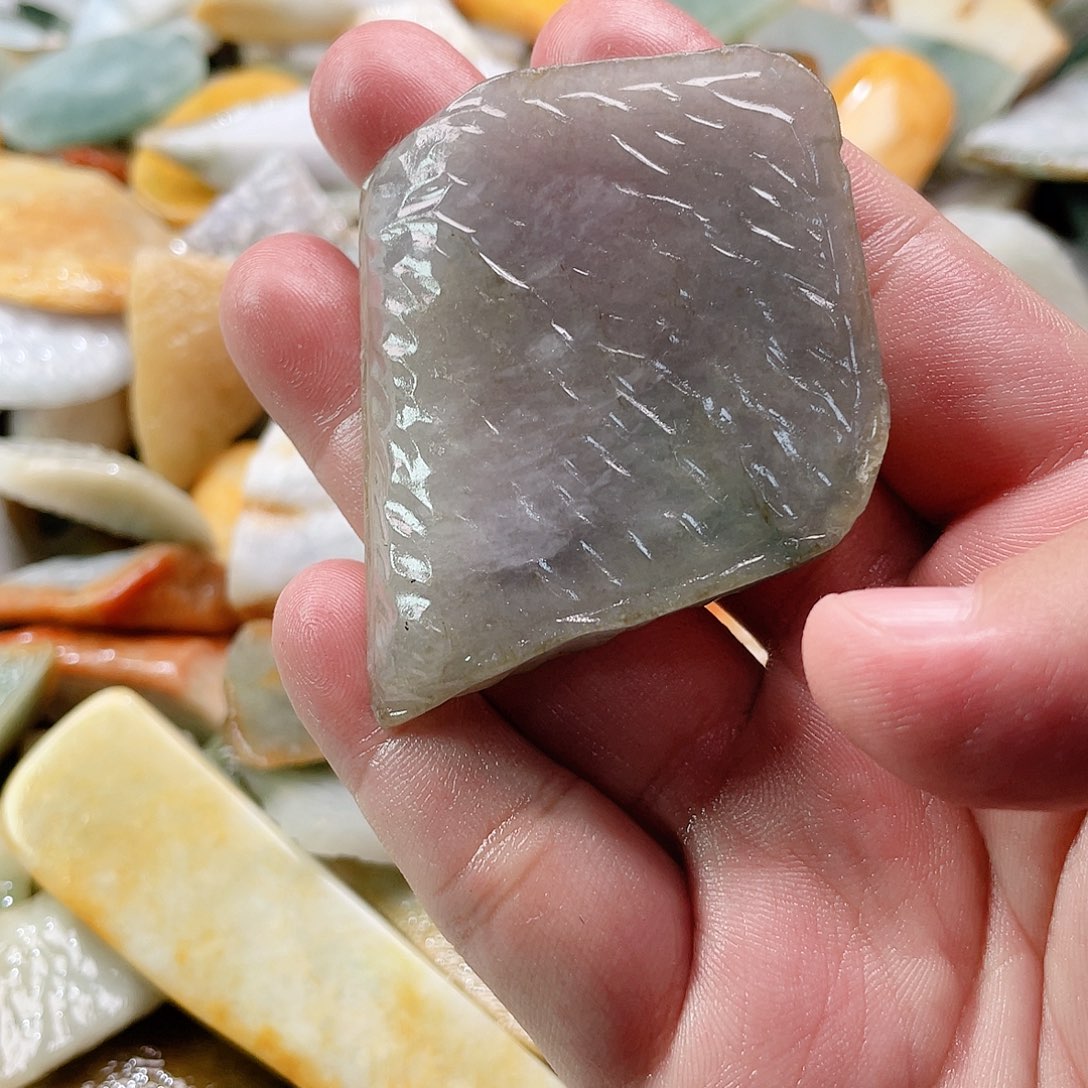 翡翠颈饰未镶嵌郑****%