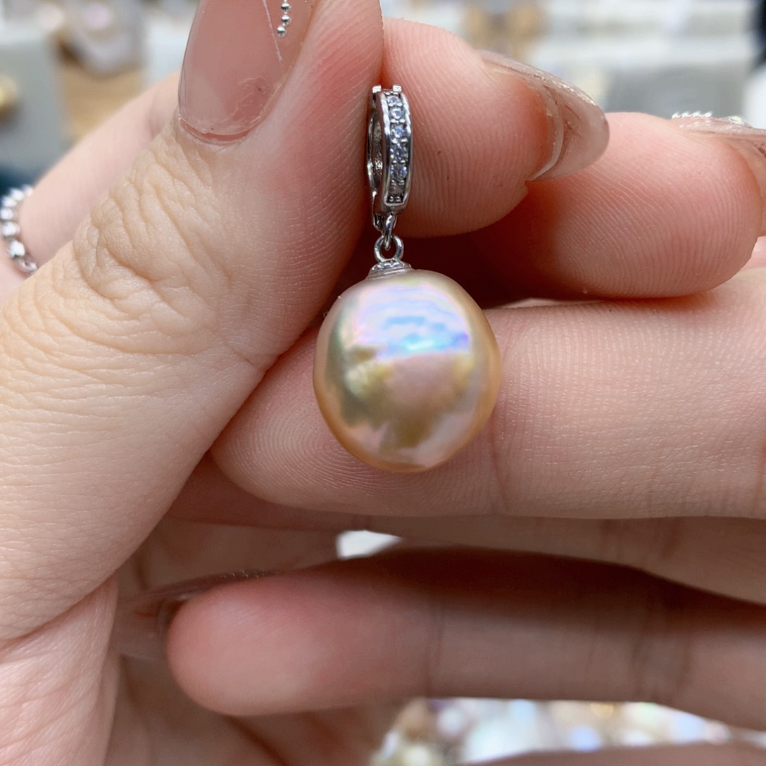 淡水珍珠颈饰合金