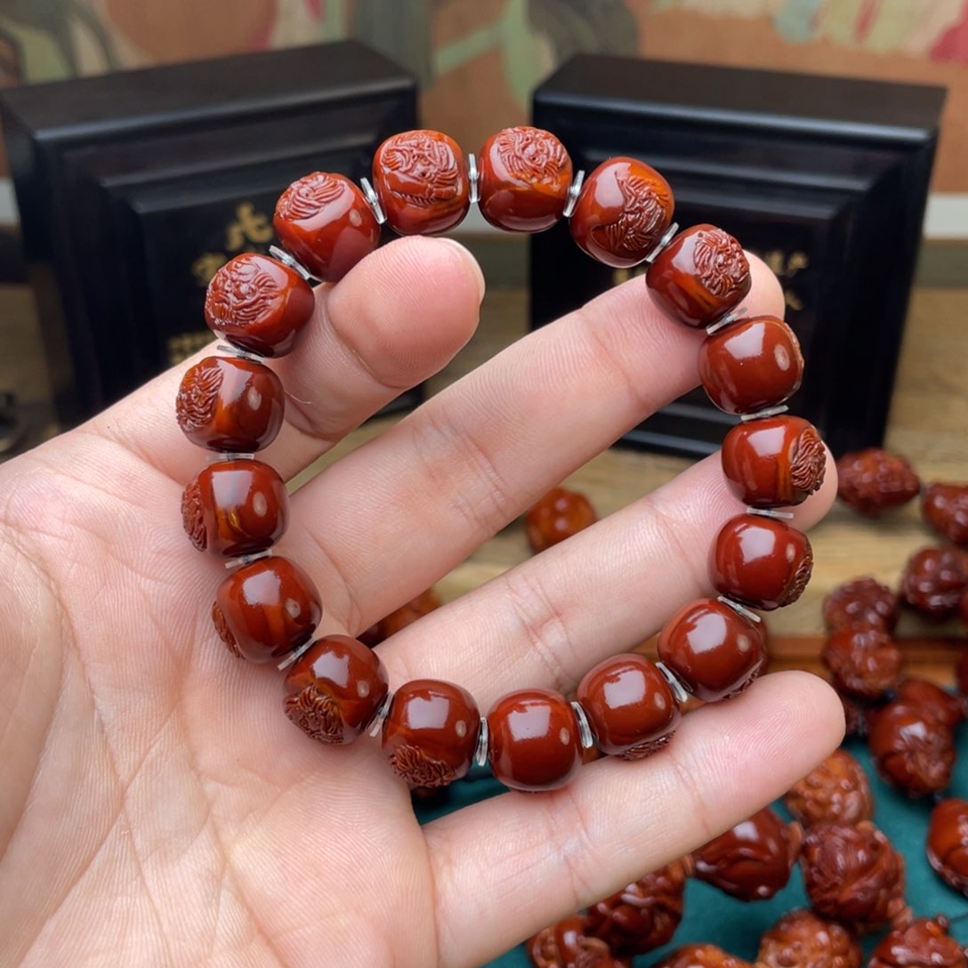 橄榄核手串老型表弟回血