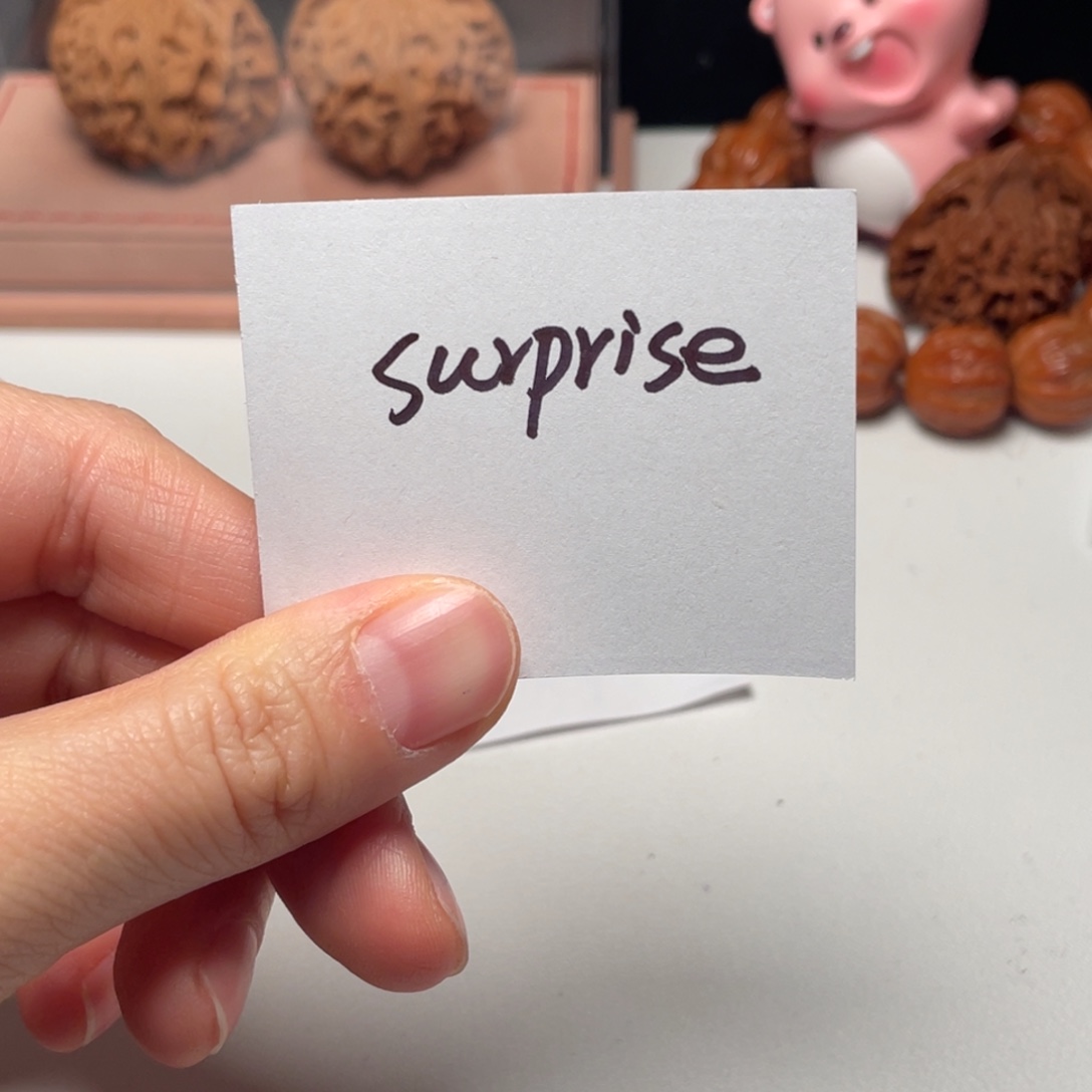 J***h文玩核桃吊坠新年礼物