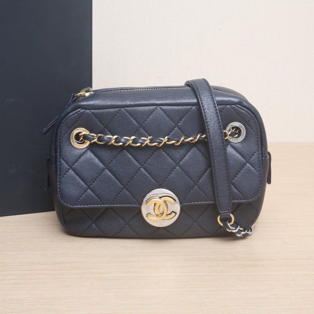 95新 Chanel/香奈儿 小花双双 黑色 28开 CF 鸳鸯五金扣相机包