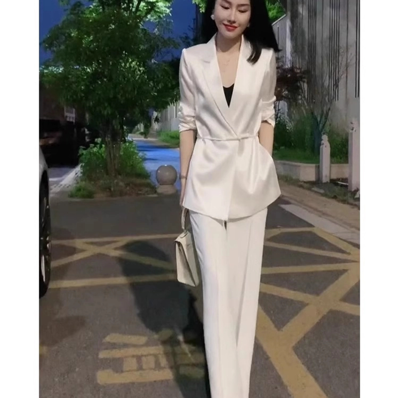 今年流行的夏装西装套装女醋酸缎面高级感轻职业西服阔腿裤两件套