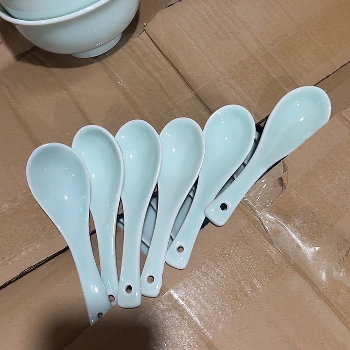 瓷片青瓷小勺六个，微瑕包邮