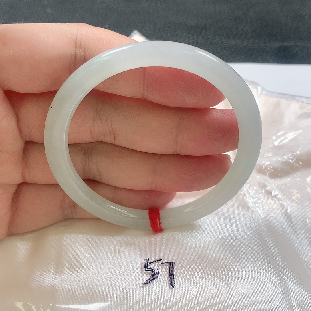 未镶嵌手镯（圆镯）翡翠361号