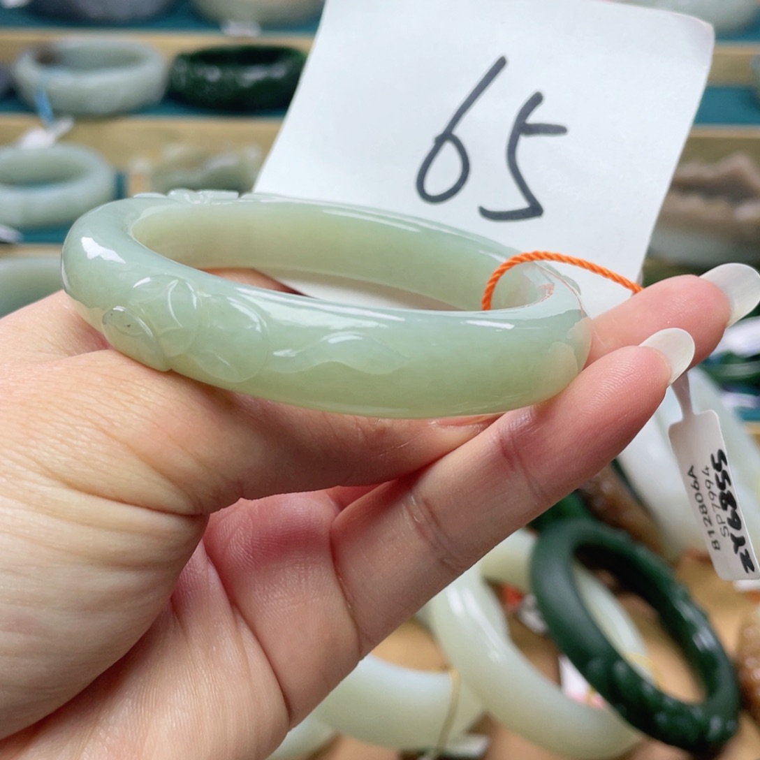 未镶嵌手镯和田玉圈口57